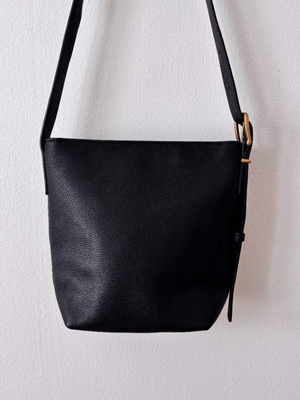 Quince Italian Leather Bucket Crossbody in Black - Picture 4 of 10